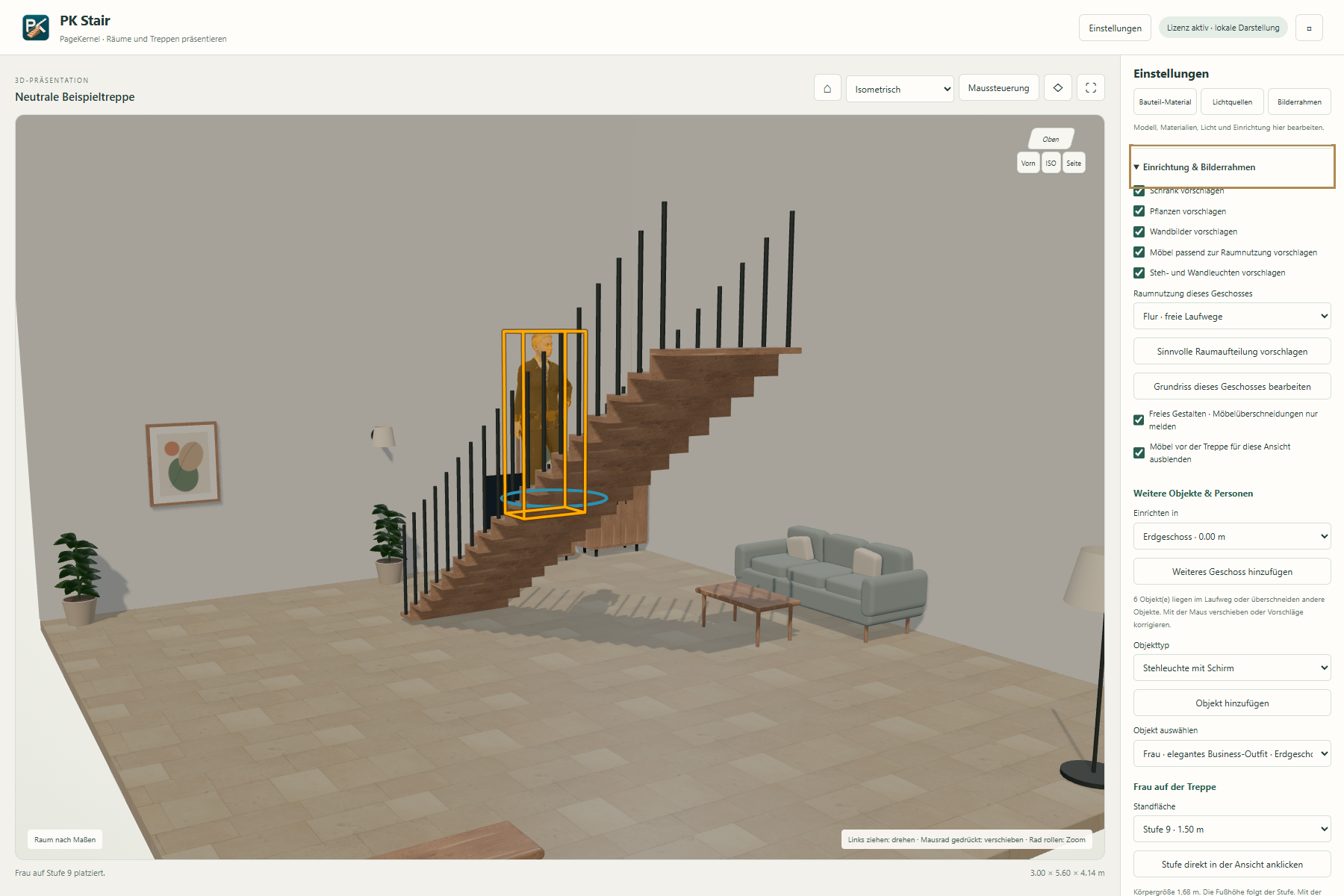 Eingerichteter Raum mit Treppe, Person, Leuchten, Pflanzen und Wandbild in PK Stair